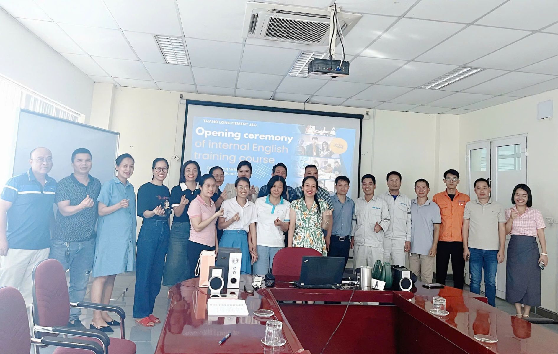 KHAI MẠC CHƯƠNG TRÌNH ĐÀO TẠO TIẾNG ANH NỘI BỘ 2024